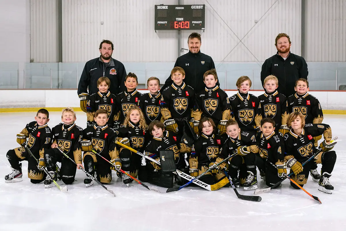 youth-hockey-photographer-york-region Youth minor hockey team photography and sports photographer in North York by Frank Myrland Photography